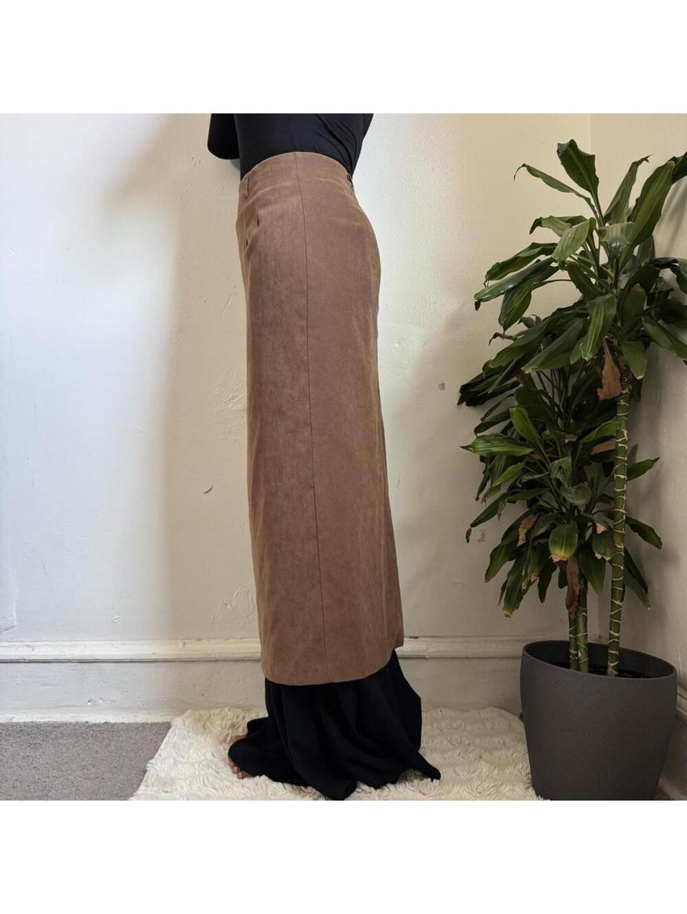 Vintage Wildlife Sportswear Faux Suede midi Skirt size 8 - Picture 3 of 6